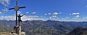 52 Alla croce del Pizzo Grande del Sornadello (1574 m) , per Raffaele la prima volta